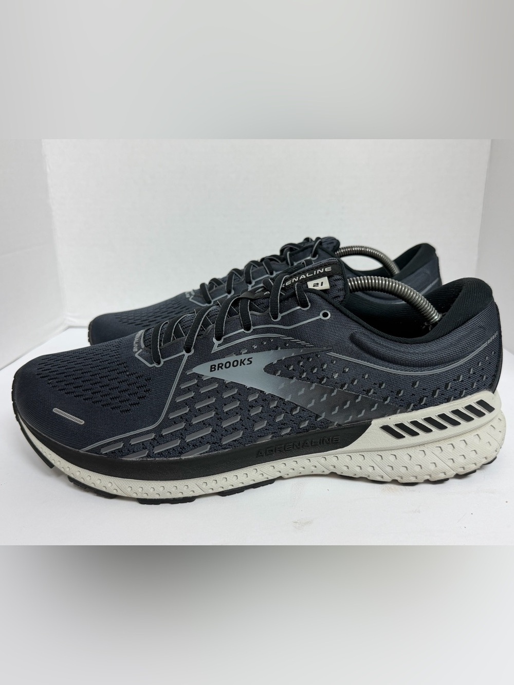 Brooks Adrenaline GTS 21 Mens 12 2E WIDE Black Running Shoes Sneakers EXCELLENT